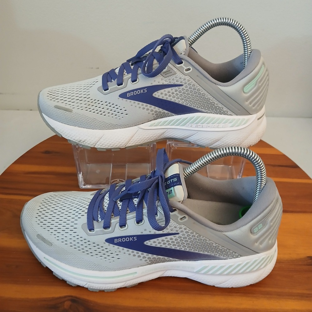 Brooks Adrenaline GTS 22 Womens 8 Grey Blue Running Shoes Sneakers 1203531B045